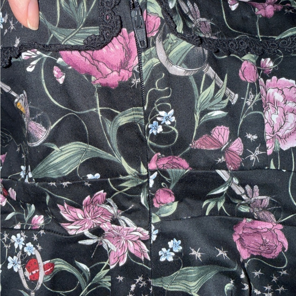 Hot Topic Floral Insects Swing Dress Black Halter Tulle Novelty Retro Small - Picture 12 of 12